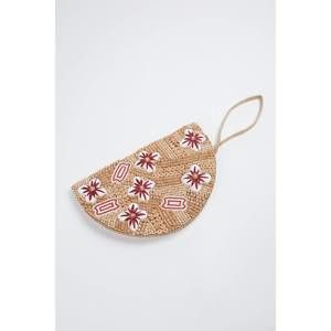 NEW ETHNIQUE flora raffia beaded wristlet in wood